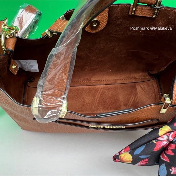 Steve Madden Handbag set (Purse, Pouch and Scarf) 3 pieces! NWT, Color Brown - Picture 5 of 7